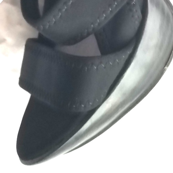 Simply Vera Strappy Heels - Picture 3 of 7